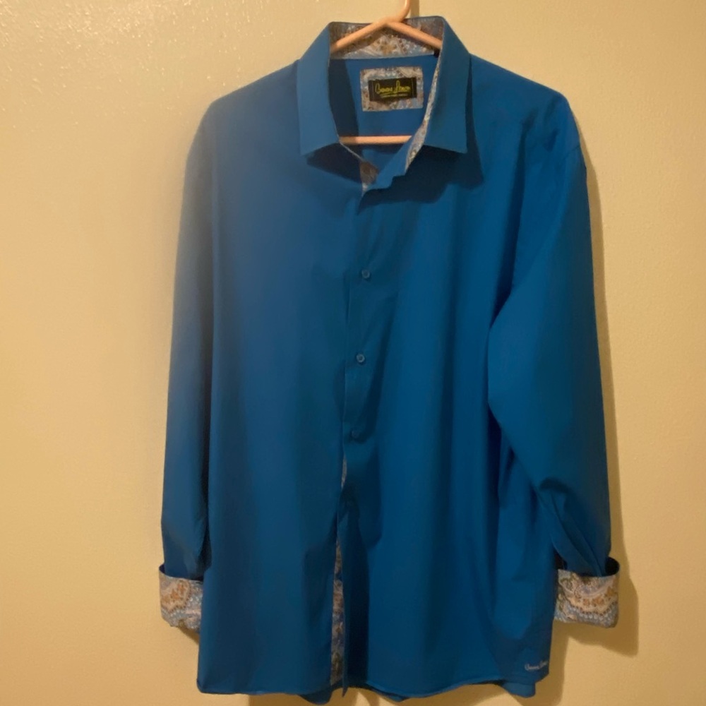 Robert Graham Blue Button-Up Shirt